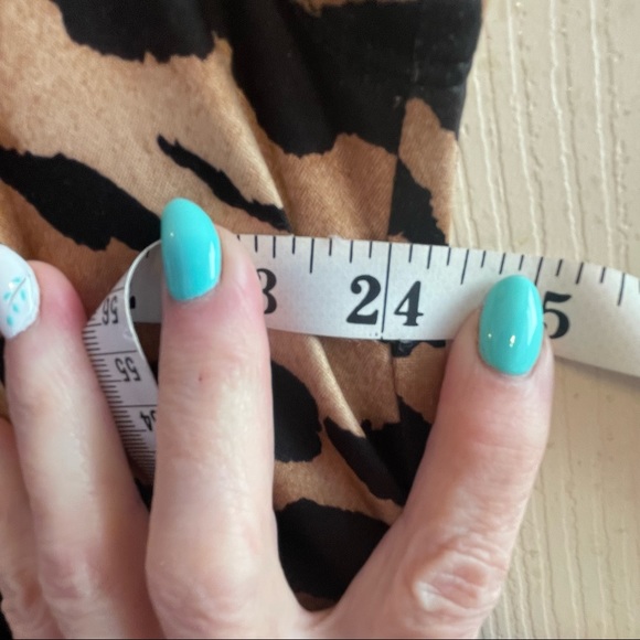 Elegant Animal Print Dress - Picture 10 of 13